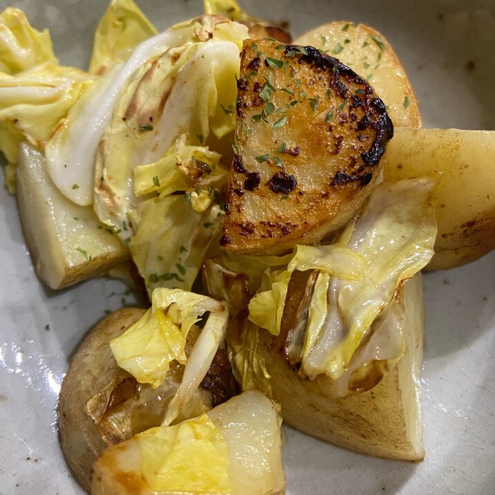 春野菜たっぷり!新じゃが&春キャベツの炒め物